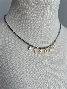 Биколорный чокер из гематита PIZDEC 1964