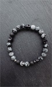 Браслет из обсидиана с черепами говлита 2173