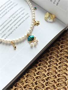 Колье из жемчуга с подвесами 2404